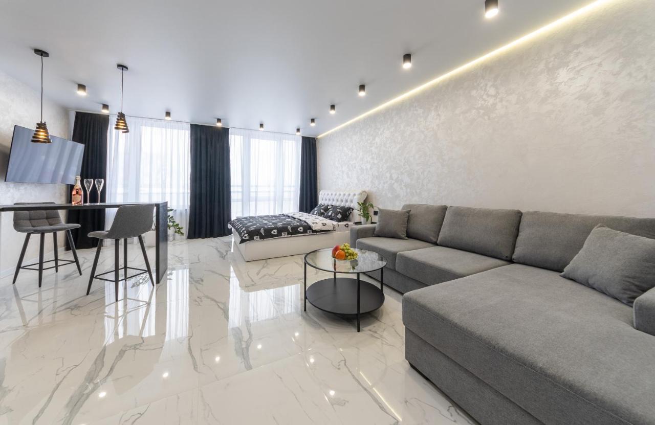Лучшие Апартаменты На 2 Этаже В Жк Seven Kiev Exterior foto